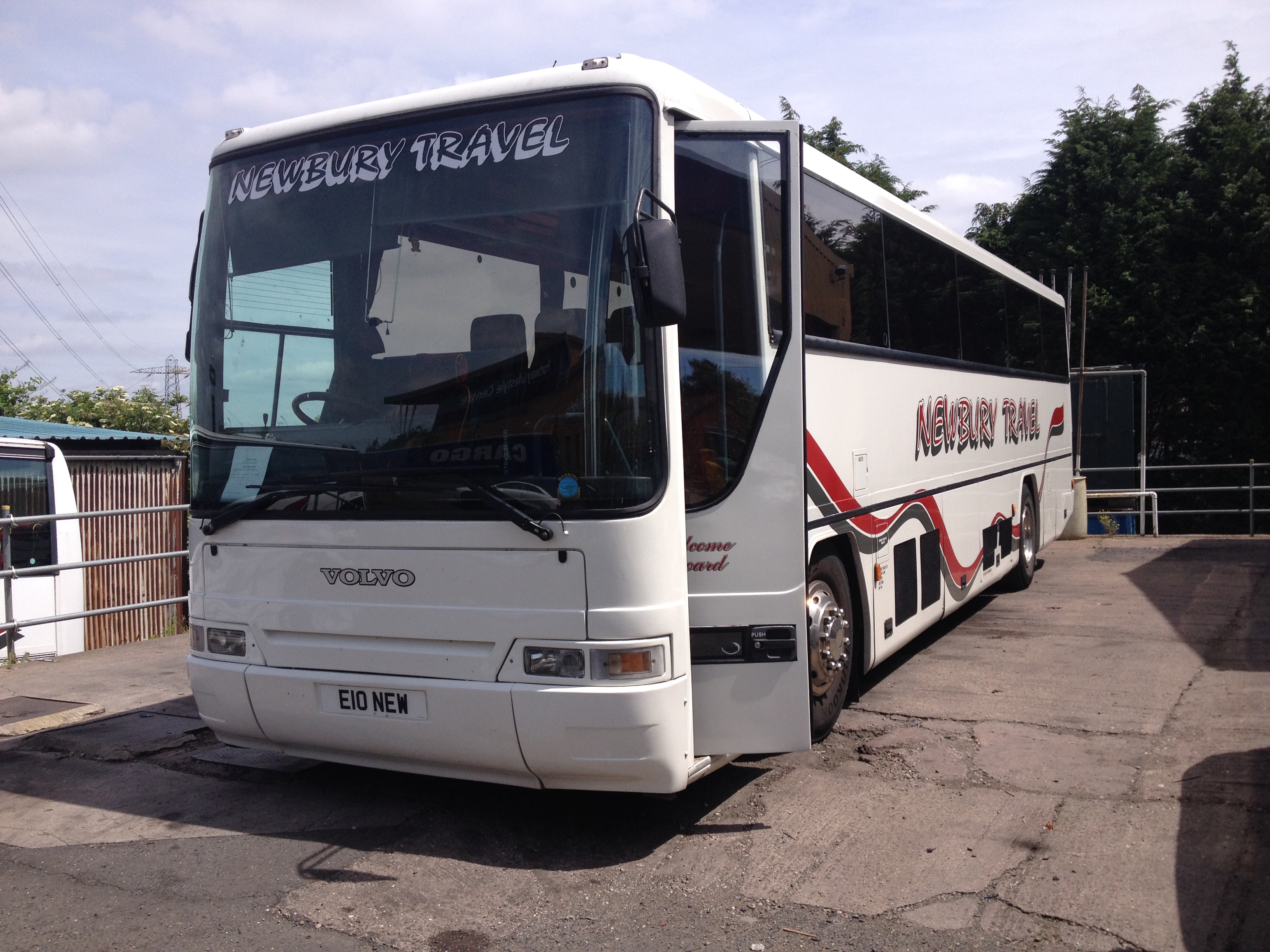 Newbury Travel Ltd - Coach, Minibus, Private Hire Vehicle